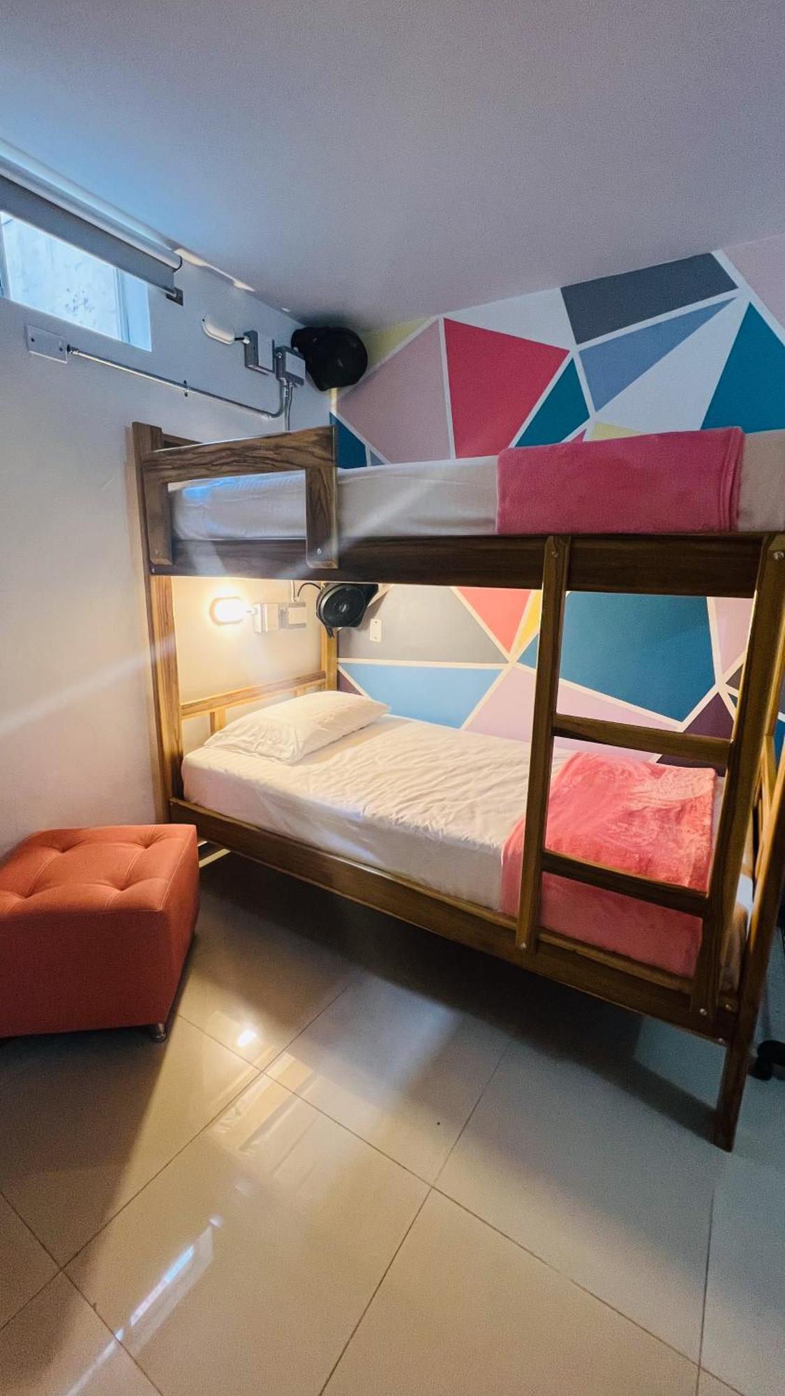 Kromatic Hotel